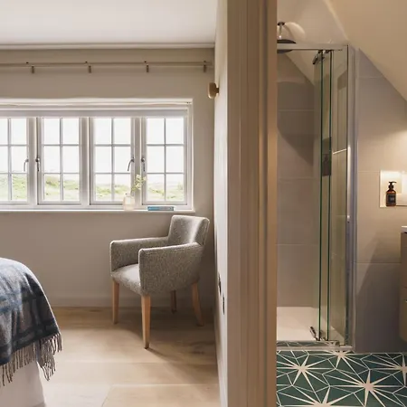 Shepherds Rock Villa Windermere